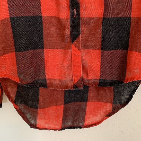 Nollie Women’s XS Oversized Faded Plaid Button Down - Picture 3 of 4